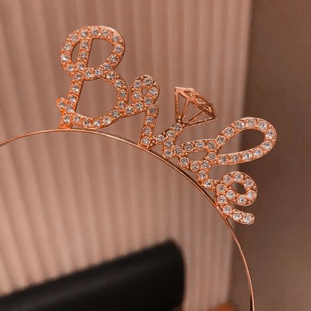 Rose Gold Renkli Taşlı “bride” Gelin Tacı – El Yazısı Yazı Tipiyle Bx40