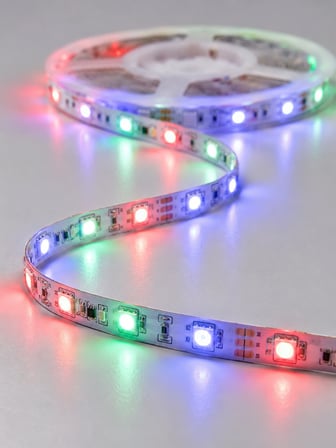 5M RGB Şerit LED Seti 12V 2835 SMD Kumandalı Ev Oda ve Dekoratif Ambiyans Aydınlatma