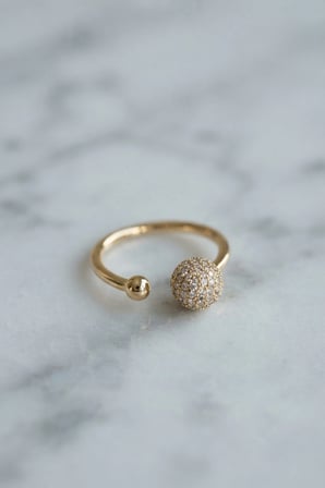 Gold Renk Zirkon Taşlı Topçuk Model Kadın Yüzük