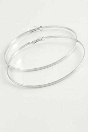 Noktalı Metal Halka Küpe 8-10 cm