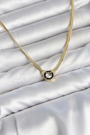 Ezme Yılan Zincir Model Zirkon Taşlı VIP Seri Gold Renk Kadın Kolye