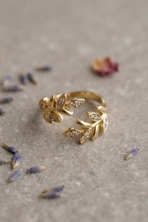 Gold Renk Zeytin Dalı Yaprak Desenli Ayarlanabilir Zirkon Taşlı Kadın Yüzük