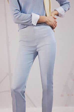 DeFacto Sigaret Saten Kumaş Pantolon Normal Bel Basic Düz Beli Lastikli Düz Paça J8743AZ25SMPR307