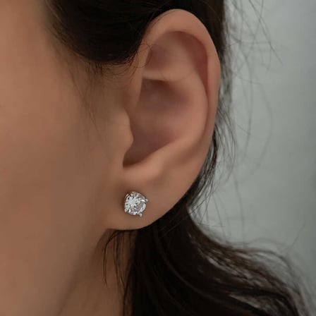 925 Ayar Gümüş 6 mm Beyaz Zirkon Taşlı Minimal Tek Taş Kadın Küpe​