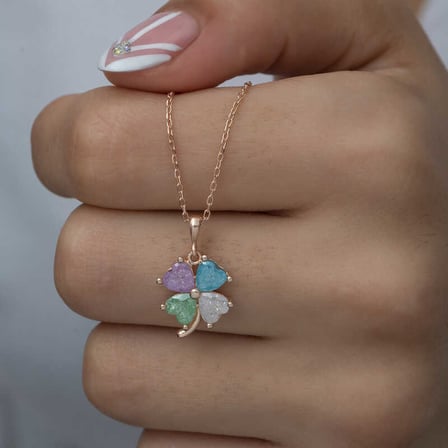 925 Ayar Gümüş Rose Kaplama Renkli Zirkon Taşlı Kalp Yonca Kolye