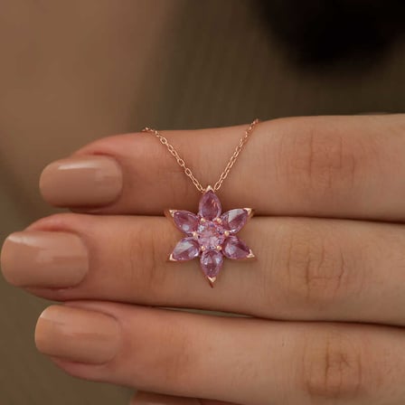 925 Ayar Gümüş Rose Kaplama Pembe Taşlı Çiçek Kadın Kolye