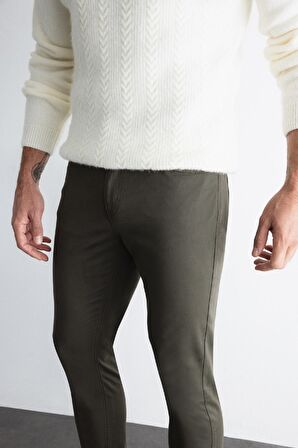 DeFacto Chino Kanvas Pantolon Slim Fit Dar Kesim Pamuklu Esnek Dar Paça C9441AX24AUKH444