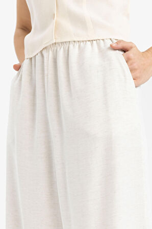 DeFacto Keten Karışımlı Palazzo Pantolon Wide Leg Geniş Bol Paça Üç Cepli Normal Bel Basic Düz Standart Boy C4545AX25SPBG155