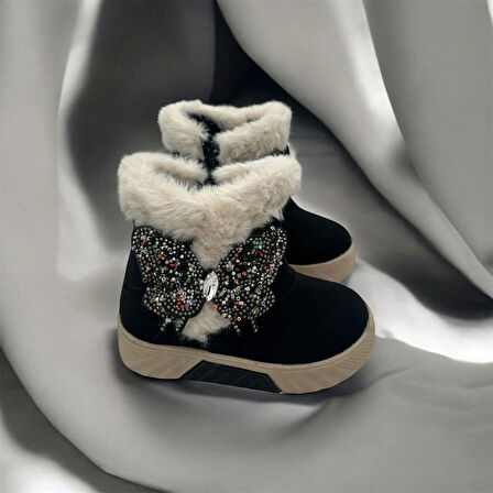 KIZ ÇOCUK KELEBEKLİ KAYMAZ TABAN BOT 