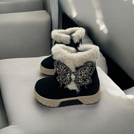 KIZ ÇOCUK KELEBEKLİ KAYMAZ TABAN BOT 