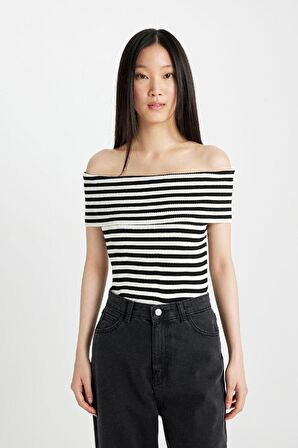 DeFacto Fitted Çizgili Açık Omuz Basic Düz Triko Bluz D2998AX24SMBK27