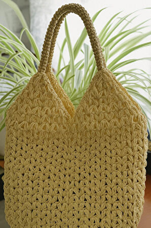 El Yapımı Kağıt İpten Bohem Tote Çanta – Doğal, Hafif ve Şık Tasarım