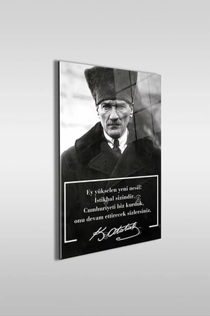 Atatürk Özel Tasarım 6 Siyah Beyaz Dikey Cam Tablo