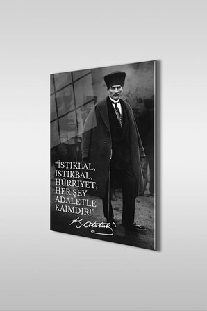 Atatürk Özel Tasarım 4 Siyah Beyaz Dikey Cam Tablo