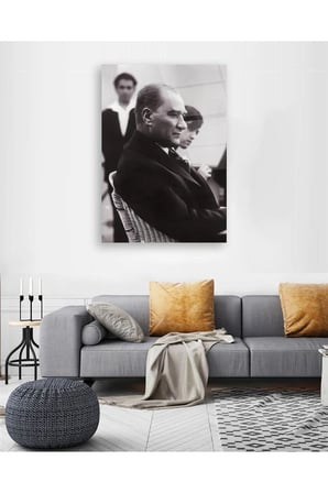Siyah Beyaz Atatürk Dikey Cam Tablo