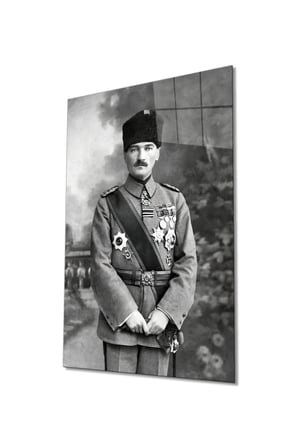 Üniformalı Atatürk Portresi Cam Tablo, Darbelere Dayanıklı Kırılmaz Temperli
