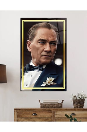 Gold Şeritli Yapay Zeka Atatürk Portresi Cam Tablo, Darbelere Dayanıklı Kırılmaz Temperli