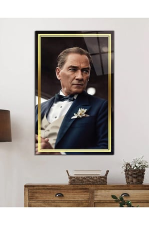 Gold Şeritli Yapay Zeka Atatürk Portresi Cam Tablo, Darbelere Dayanıklı Kırılmaz Temperli