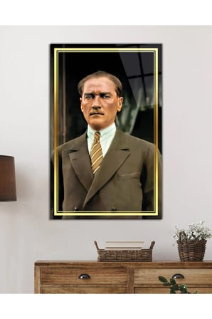 Gold Şeritli Mustafa Kemal Atatürk Portresi Cam Tablo, Darbelere Dayanıklı Kırılmaz Temperli