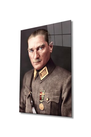 Üniformalı Mustafa Kemal Atatürk Portresi Cam Tablo, Temperli ve Rodajlı Dayanıklı  Cam