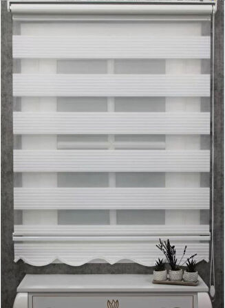 Beyaz Geniş Plise Etek Dilimli Zebra Stor Güneşlik Perde