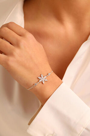 (PREMİUM IŞIKLI KUTULU) 925 Ayar Gümüş beyaz taşlı Lotus Çiçeği Kadın Bileklik