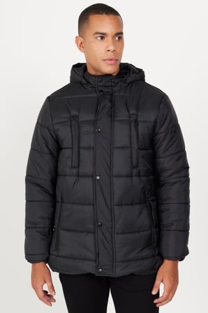 Erkek Siyah Standart Fit Normal Kesim Dik Yaka Dolgulu Outdoor Şişme Kaban Mont