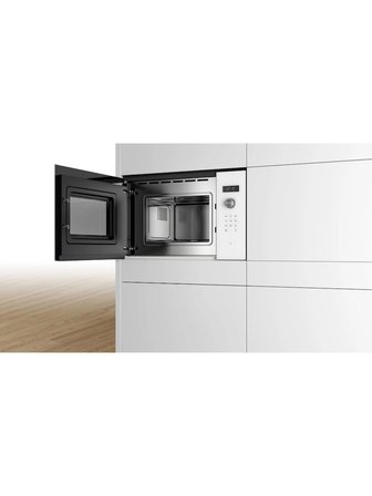 Bosch BFL524MW0 20 lt Beyaz Ankastre Mikrodalga Fırın