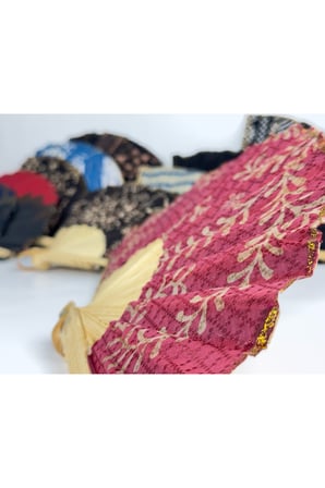 Bak Gel Al Vintage El Yapımı Bambu Saplı Kumaş (M Boy) Yelpaze, Renkli Ve Batik Desenli Katlanabilir Model