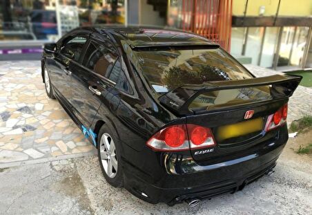 Honda Civic FD6 Cam Üstü Spoiler Pianoblack 2006-2011