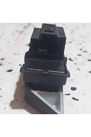 3G0962125A WHS 15-25 VW Passat Merkezi Kilit Düğmesi AtiParts