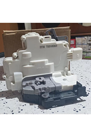 3C4839016A 2006-2007 VW Passat Sağ Arka Kapı Kilidi AtiParts