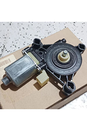 8W0959802 2013-2017 VW Golf Sağ Ön Cam Motoru AtiParts