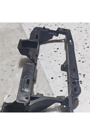 3B1867179C B41 97-00 VW Passat Sol Ön Cam Düğme Çerçevesi AtiParts