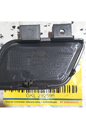 8P0807241B GRU 2009-2013 Audi A3 Ön Tampon Çeki Demir Kap AtiParts