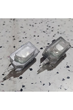 8W0947133 2016-2025 Audi A4 Sol Ön ve Arka Kapı Kol Aydın AtiParts