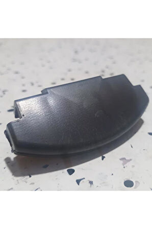 3B0868445 B41 1997-2000 VW Passat Kolçak Mandalı AtiParts