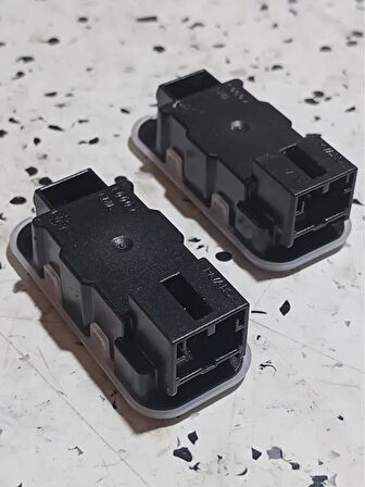 8W0947415A 8W0947416A 16-25 Audi A4 Ayak Alt Aydınlatma 2 AtiParts