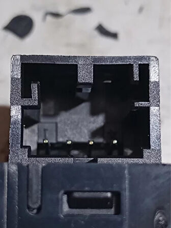 4N0959831A 2018-2026 Audi A8 Bagaj Açma Düğmesi AtiParts