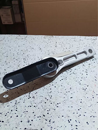 1K0199855AK 2011-2014 VW Jetta Şanzıman Takozu AtiParts