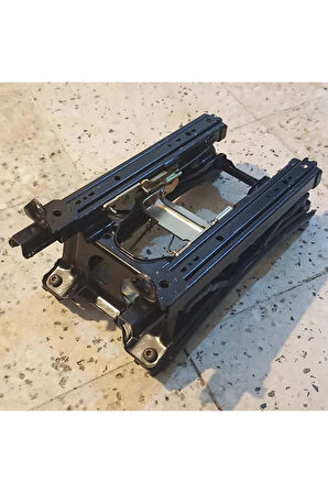 7700769910 91-95 Renault R21 Sağ Ön Koltuk Kızağı AtiParts