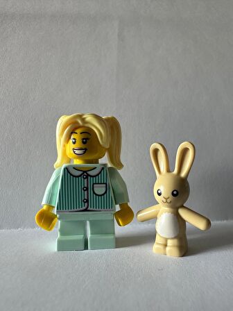 Orjinal Lego Minifigür Pijamalı Kız