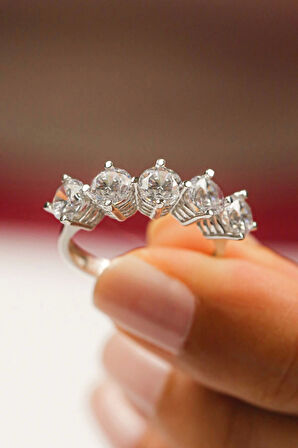 Sevgililer Günü Beyaz Beştaş Altın Yüzük