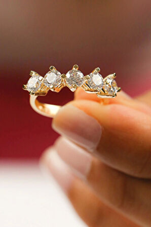 Sevgililer Günü Beştaş Altın Yüzük