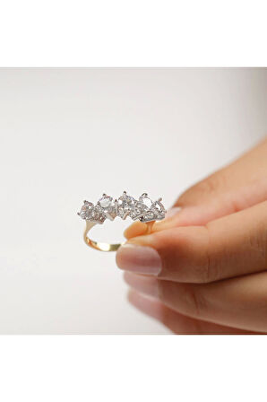 Sevgililer Günü Beştaş Altın Yüzük