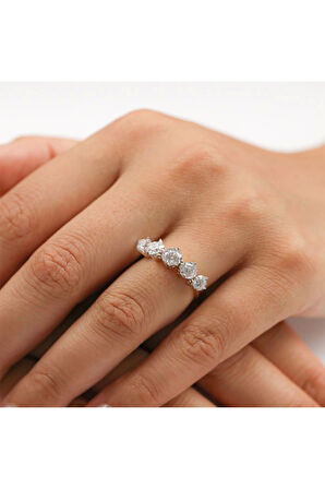 Sevgililer Günü Beştaş Altın Yüzük