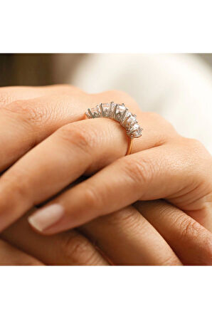 Sevgililer Günü Beştaş Altın Yüzük