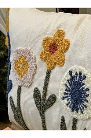 TEKLİ PUNCH İŞLEMELİ ÇİÇEKLİ FLOWERS PANÇLI NAKIŞLI DEKORATİF KIRLENT KILIFI 35X50