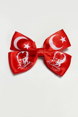 23 Nisan 19 Mayıs Türk Bayraklı ve Atatürk İmzalı Fiyong Pens Toka