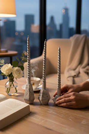 Burgulu Şamdan Mumu Üçlü Mum 22 mm çap 250 mm Boy  7 Saat Kullanım Süreli